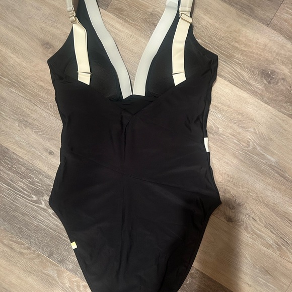 Summersalt Black and White Women’s One Piece Swimsuit - Picture 2 of 3